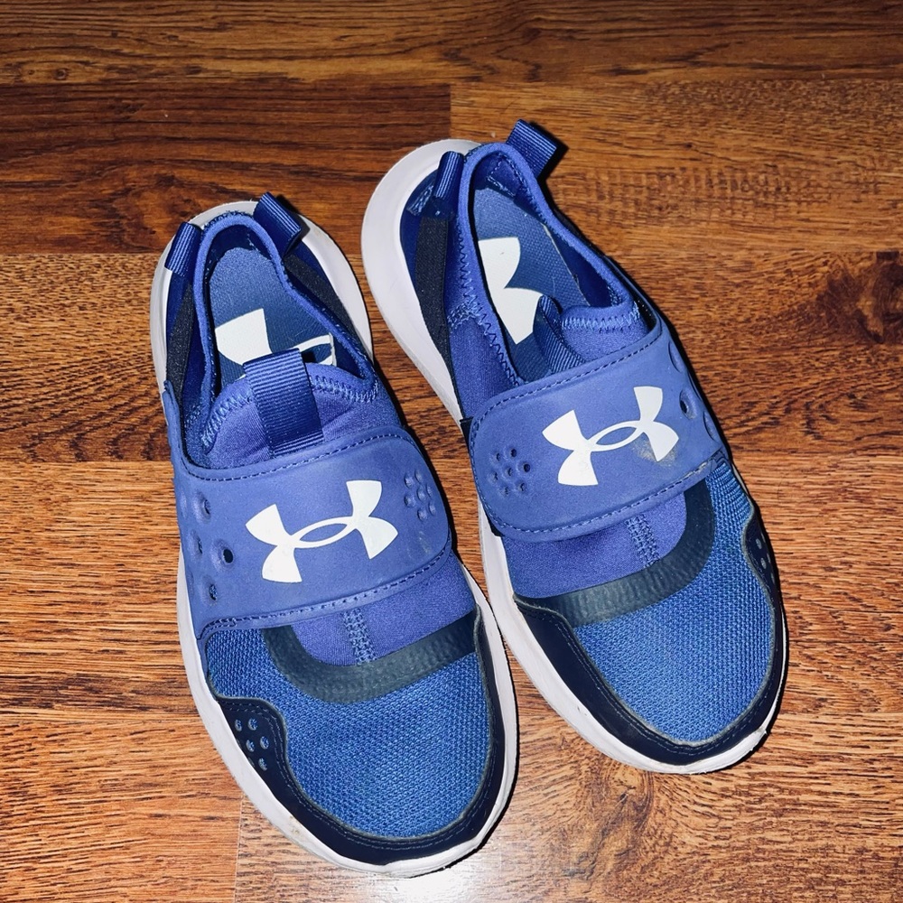 Boys Under Armour shoes